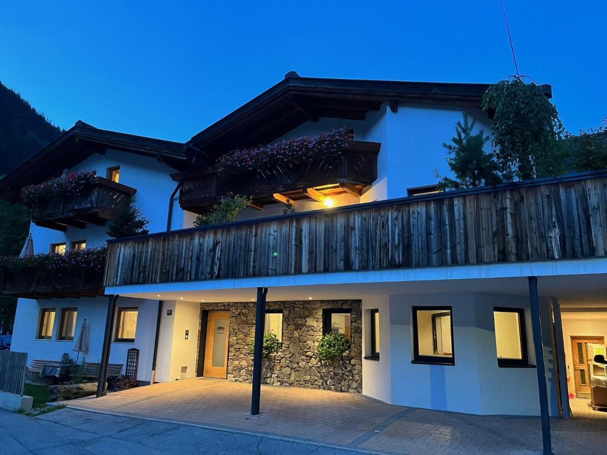 Ferienhaus Ragg Kaunertal Exterior photo